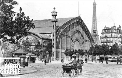 During the occupation of Paris it was used to house 12,884 Jewish prisoners before they were shipped to concentration camps, ultimately Auschwitz. These included thousands of children and infirm and elderly people. They were kept there for a week with no food and only 4 toilets. Under orders from the German authorities, this act of barbarity was committed by ordinary French policemen to ordinary French citizens. We should never forget how dangerous and inhuman right wing ideology is. It turns ordinary people into monsters.
